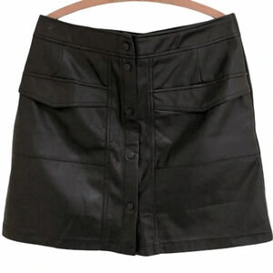 NWT Faux Leather Pocket Mini Skirt 🇬🇧🤟🏻